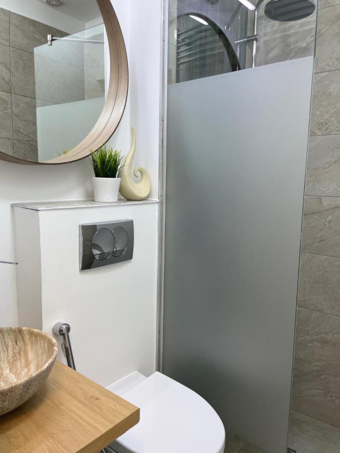 Metropole Apartments Studio City Бухарест Екстер'єр фото